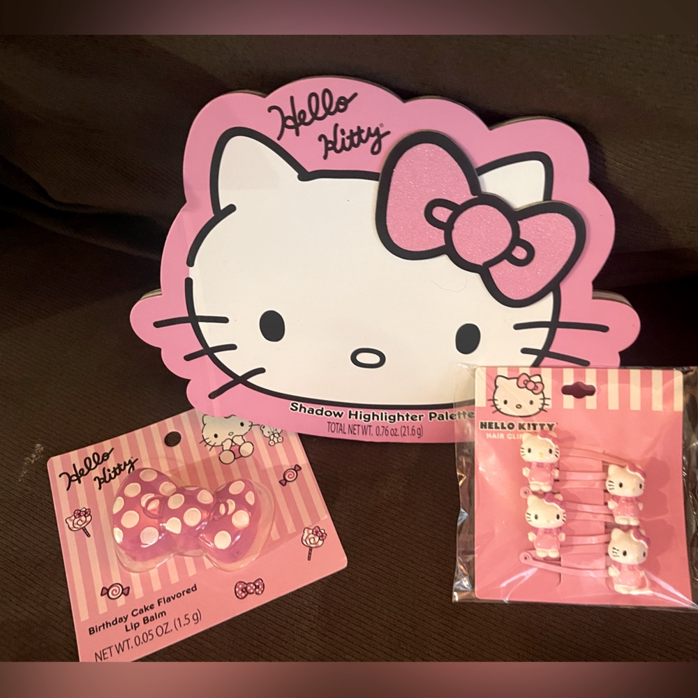 Hello Kitty Makeup and Hair Bundle BNWT!!